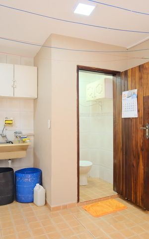 Casa à venda com 216m², 3 quartos e 1 vagaÁrea de Serviço