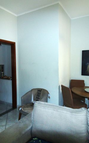 Casa à venda com 80m², 2 quartos e 1 vagaSala