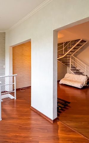 Casa de condomínio à venda com 170m², 3 quartos e 3 vagas