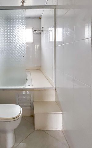 Casa de condomínio à venda com 170m², 3 quartos e 3 vagas