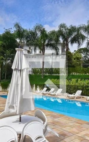 Casa de condomínio à venda com 170m², 3 quartos e 3 vagas