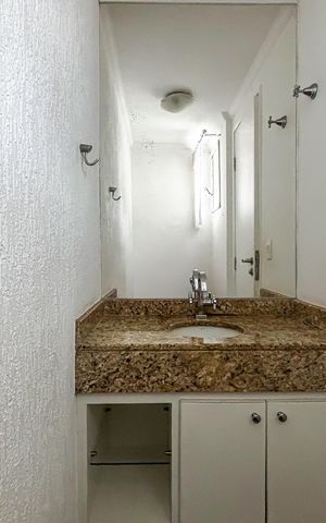 Casa de condomínio à venda com 170m², 3 quartos e 3 vagas