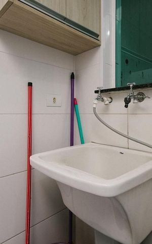 Casa à venda com 168m², 3 quartos e 2 vagas Casa à venda com 168m², 3 quartos e 2 vagasÁrea de Serviço