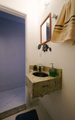 Casa à venda com 168m², 3 quartos e 2 vagas Casa à venda com 168m², 3 quartos e 2 vagasLavabo