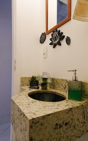 Casa à venda com 168m², 3 quartos e 2 vagas Casa à venda com 168m², 3 quartos e 2 vagasLavabo