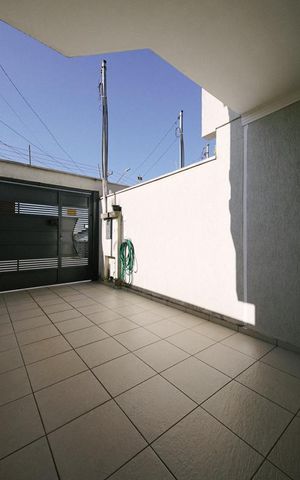 Casa à venda com 168m², 3 quartos e 2 vagas Casa à venda com 168m², 3 quartos e 2 vagasGaragem
