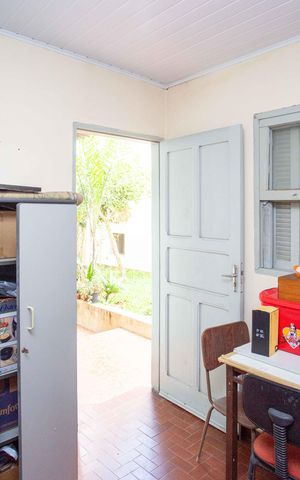 Casa à venda com 214m², 3 quartos e 4 vagasQuarto de Serviço