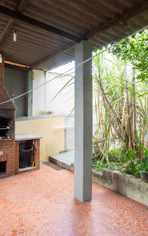 Casa à venda com 214m², 3 quartos e 4 vagasÁrea comum