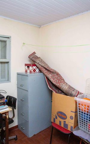 Casa à venda com 214m², 3 quartos e 4 vagasQuarto de Serviço
