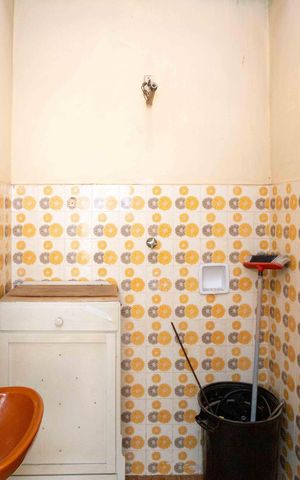 Casa à venda com 214m², 3 quartos e 4 vagasBanheiro de serviço