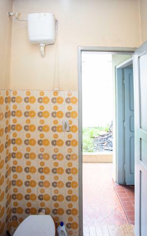 Casa à venda com 214m², 3 quartos e 4 vagasBanheiro de serviço