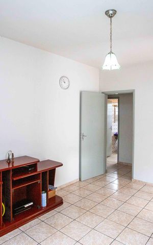 Casa à venda com 214m², 3 quartos e 4 vagasSala de TV