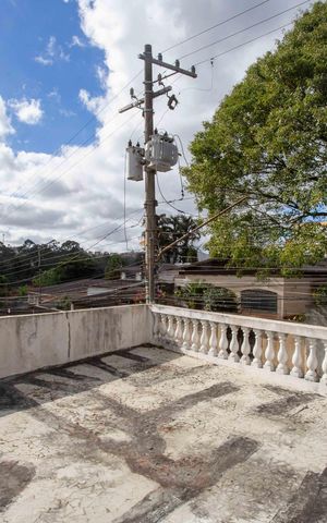 Casa à venda com 214m², 3 quartos e 4 vagasÁrea Externa