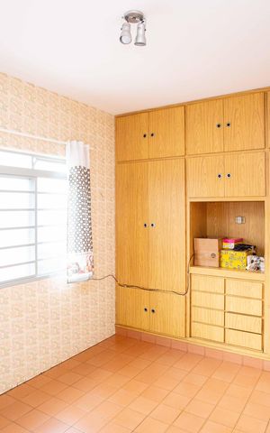 Casa à venda com 214m², 3 quartos e 4 vagasCopa
