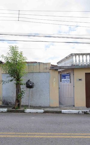 Casa à venda com 214m², 3 quartos e 4 vagasFachada