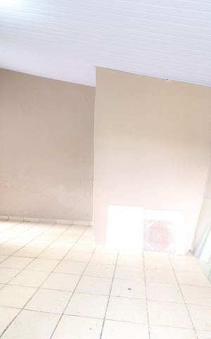 Casa para alugar com 150m², 3 quartos e 4 vagasComodo de despejo