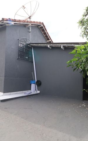 Casa para alugar com 150m², 3 quartos e 4 vagasFachada