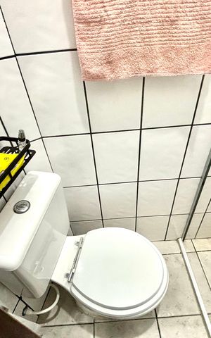 Casa à venda com 149m², 3 quartos e 2 vagasBanheiro 2