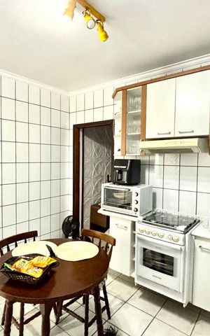Casa à venda com 149m², 3 quartos e 2 vagasCozinha 