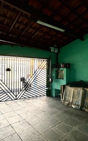 Casa à venda com 149m², 3 quartos e 2 vagasGaragem 