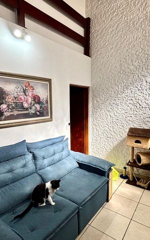 Casa à venda com 149m², 3 quartos e 2 vagasSala 