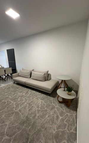 Apartamento para alugar com 97m², 3 quartos e 2 vagas Apartamento para alugar com 97m², 3 quartos e 2 vagasHall