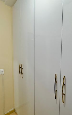 Casa à venda com 167m², 4 quartos e 4 vagas Casa à venda com 167m², 4 quartos e 4 vagasCloset da suíte 1