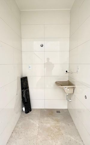 Casa à venda com 160m², 3 quartos e 2 vagas Casa à venda com 160m², 3 quartos e 2 vagasÁrea de Serviço