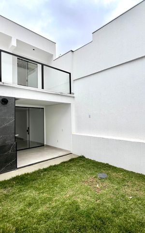 Casa à venda com 160m², 3 quartos e 2 vagas Casa à venda com 160m², 3 quartos e 2 vagasQuintal