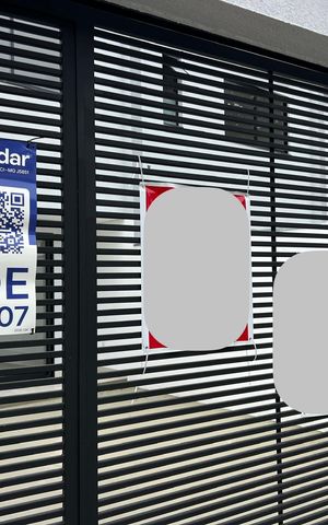 Casa à venda com 160m², 3 quartos e 2 vagas Casa à venda com 160m², 3 quartos e 2 vagasFachada