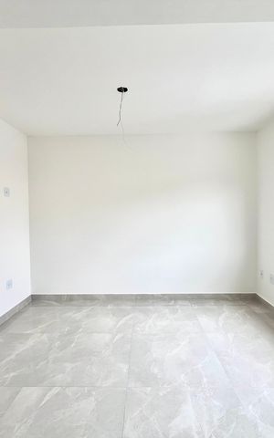 Casa à venda com 160m², 3 quartos e 2 vagas Casa à venda com 160m², 3 quartos e 2 vagasQuarto Suíte