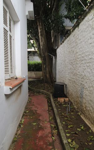 Casa à venda com 243m², 3 quartos e 2 vagasÁrea externa