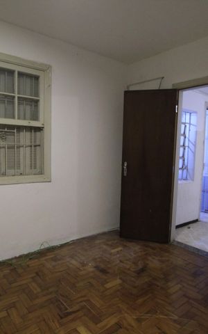 Casa à venda com 243m², 3 quartos e 2 vagasQuarto de serviço