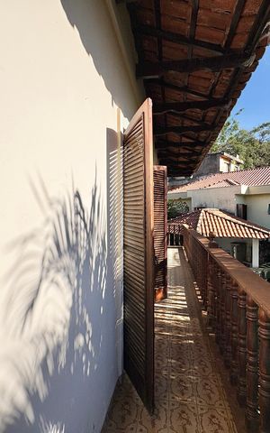 Casa para alugar com 491m², 5 quartos e 8 vagas Casa para alugar com 491m², 5 quartos e 8 vagasVaranda da Suíte 1 e 2