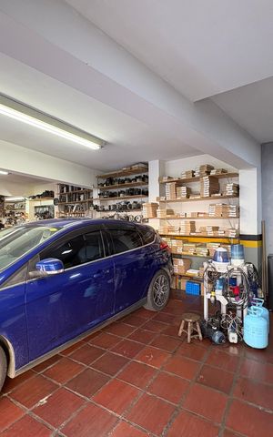 Casa para alugar com 491m², 5 quartos e 8 vagas Casa para alugar com 491m², 5 quartos e 8 vagasGaragem