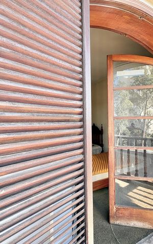 Casa para alugar com 491m², 5 quartos e 8 vagas Casa para alugar com 491m², 5 quartos e 8 vagasVaranda da Suíte 3