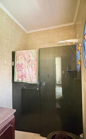 Casa para alugar com 491m², 5 quartos e 8 vagas Casa para alugar com 491m², 5 quartos e 8 vagasBanheiro da Suíte 2