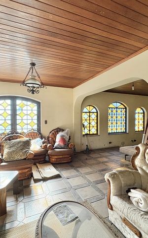 Casa para alugar com 491m², 5 quartos e 8 vagas Casa para alugar com 491m², 5 quartos e 8 vagasSala