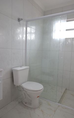 Casa à venda com 145m², 3 quartos e 4 vagas Casa à venda com 145m², 3 quartos e 4 vagasBanheiro Suíte