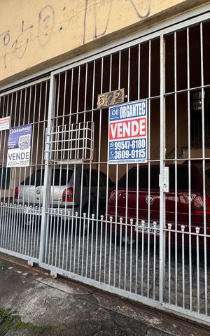 Casa à venda com 80m², 2 quartos e 2 vagasFachada de placa