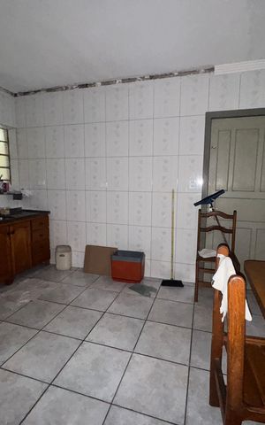 Casa à venda com 80m², 2 quartos e 2 vagasCozinha