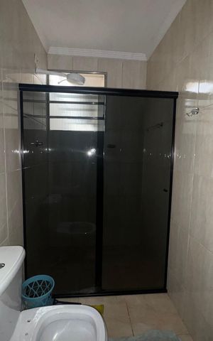 Casa à venda com 80m², 2 quartos e 2 vagasBanheiro da Suíte