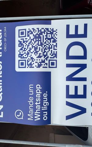 Casa à venda com 80m², 2 quartos e 2 vagasPlaca