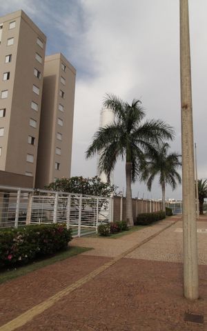 Apartamento para alugar com 76m², 2 quartos e sem vagaÁrea comum