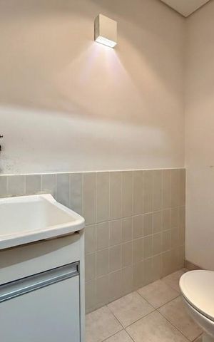 Apartamento à venda com 80m², 2 quartos e 1 vaga Apartamento à venda com 80m², 2 quartos e 1 vagaBanheiro de Serviço