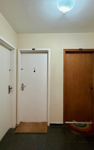 Apartamento à venda com 80m², 2 quartos e 1 vaga Apartamento à venda com 80m², 2 quartos e 1 vagaHall Apartamento