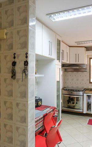 Apartamento à venda com 135m², 4 quartos e 3 vagasCozinha