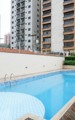 Apartamento à venda com 135m², 4 quartos e 3 vagasPiscina