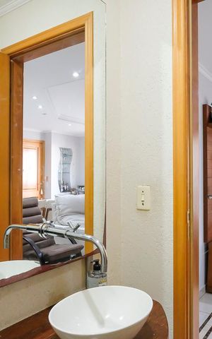 Apartamento à venda com 135m², 4 quartos e 3 vagasLavabo