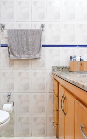 Apartamento à venda com 135m², 4 quartos e 3 vagasBanheiro da suíte